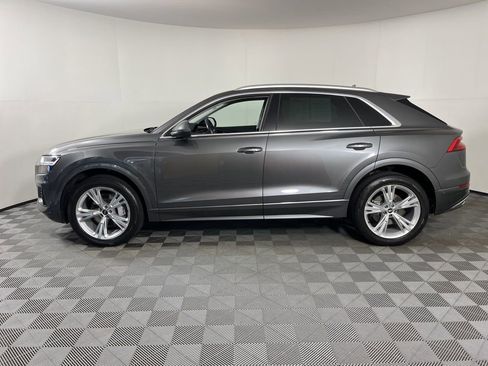 Used 2021 Audi Q8 Premium Plus w/ Premium Plus Package image 2