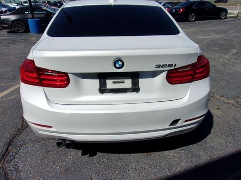 Used 2014 BMW 328i Sedan RWD image 5