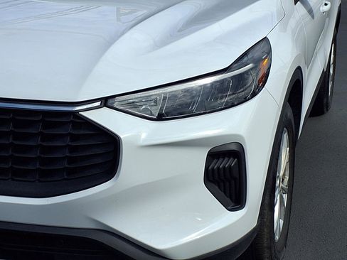 Used 2023 Ford Escape Active AWD/4WD image 30