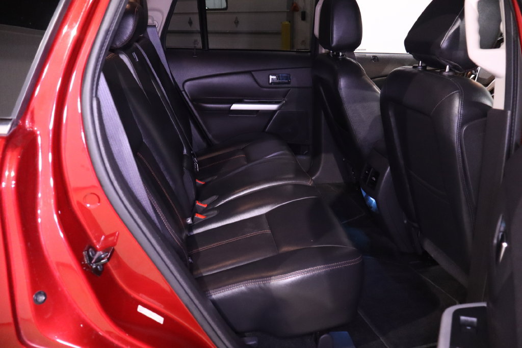 Used 2013 Ford Edge Limited FWD image 29