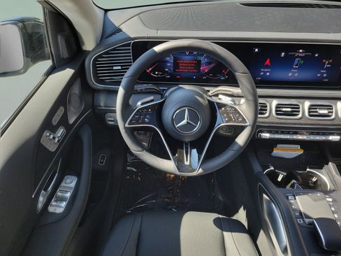 Certified 2026 Mercedes-Benz GLS 450 4MATIC image 15