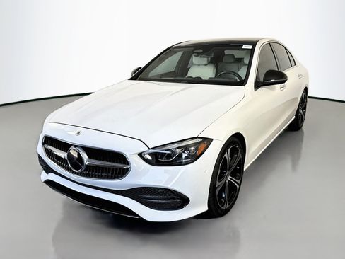 Used 2022 Mercedes-Benz C 300 Sedan w/ Exclusive Trim Package image 4