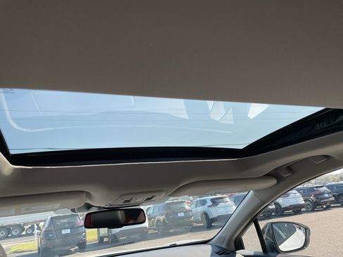 Used 2025 Nissan Murano SL image 11