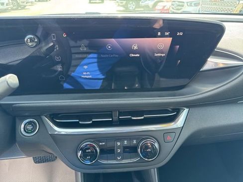 Used 2024 Buick Envista Preferred w/ Convenience II Package image 14