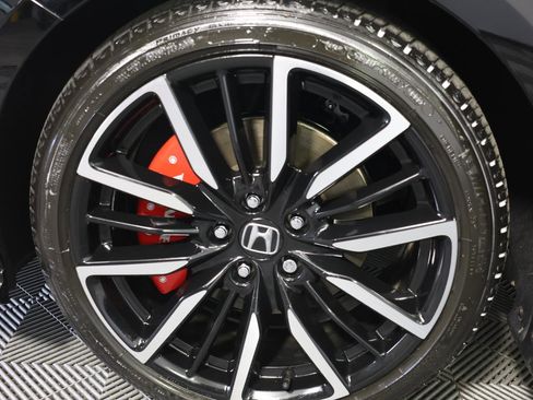 Used 2023 Honda Accord Touring image 27