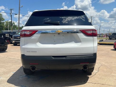Used 2020 Chevrolet Traverse LS w/ LPO, Floor Liner Package FWD image 6