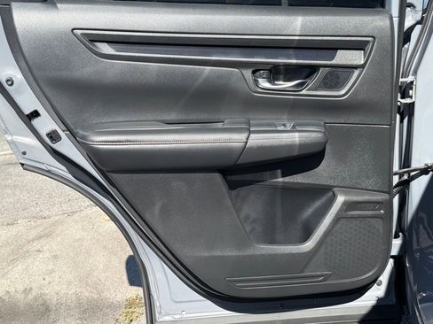 Used 2025 Honda CR-V Sport-L image 42