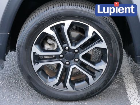 Used 2022 Jeep Compass Limited image 12