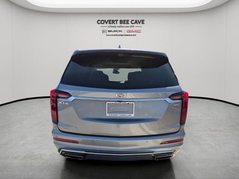 Used 2023 Cadillac XT6 Premium Luxury w/ Technology Package image 8