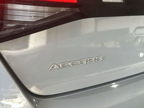 Used 2025 Honda Accord SE image 11