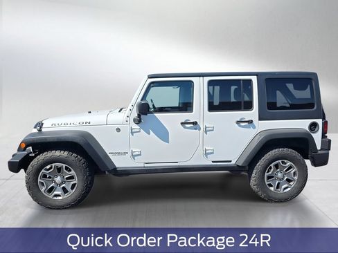 Used 2015 Jeep Wrangler Unlimited Rubicon w/ Max Tow Package AWD/4WD image 3