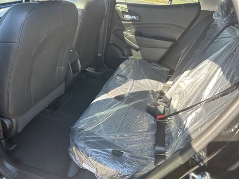 New 2026 Chevrolet Trax LT w/ Sunroof Package FWD image 13