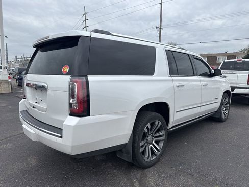 Used 2020 GMC Yukon XL Denali w/ Denali Ultimate Package image 2