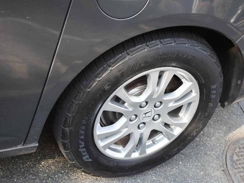 Used 2013 Honda Odyssey EX image 36