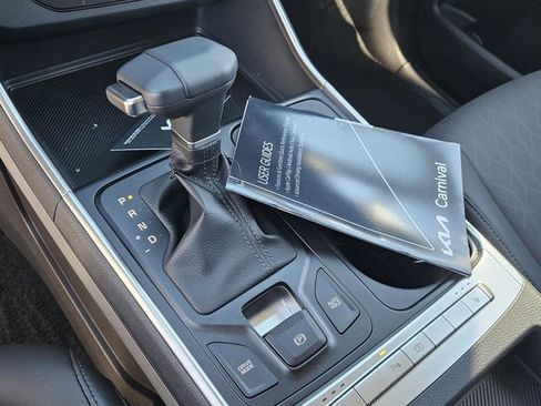 New 2026 Kia Carnival image 26