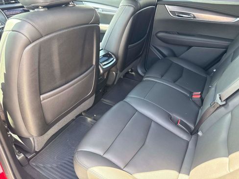 Used 2021 Cadillac XT6 Luxury image 18