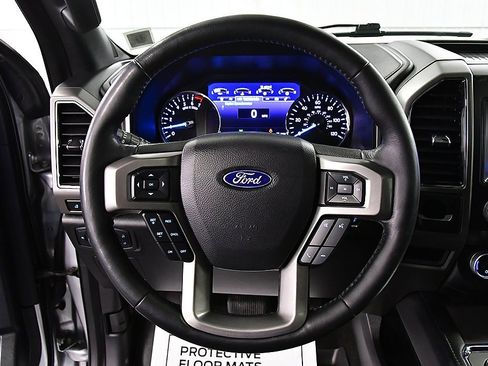 Used 2021 Ford Expedition XLT image 19