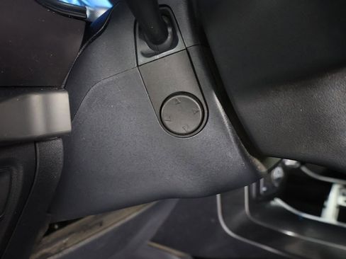 Used 2023 Ford F150 Lariat w/ Equipment Group 502A High image 41