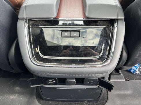 Used 2023 Lincoln Navigator L Reserve image 25