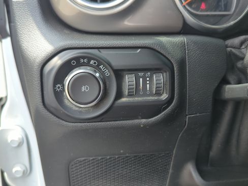 Used 2021 Jeep Wrangler Unlimited Sahara AWD/4WD image 24