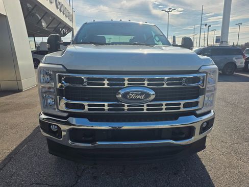 Used 2025 Ford F350 XLT image 9