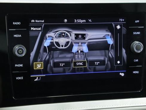 New 2025 Volkswagen Taos SE AWD/4WD image 18