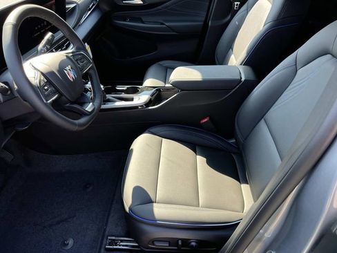 Used 2025 Buick Envista Sport Touring w/ Convenience I Package image 14