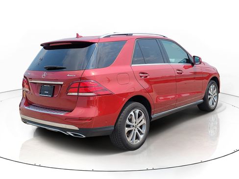 Used 2017 Mercedes-Benz GLE 350 4MATIC image 3