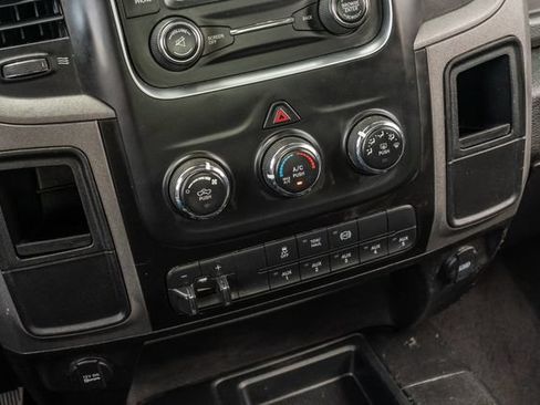 Used 2018 RAM 3500 Tradesman w/ Chrome Appearance Group AWD/4WD image 29