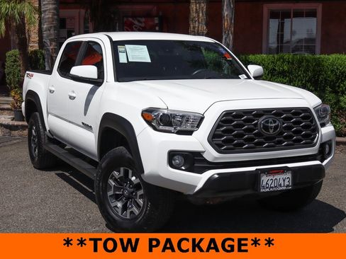 Used 2021 Toyota Tacoma TRD Off-Road w/ Technology Package image 2