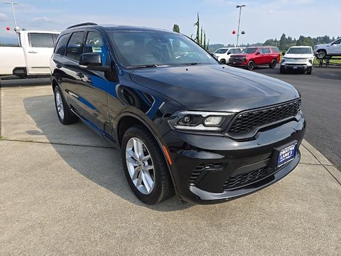 Used 2024 Dodge Durango GT image 8
