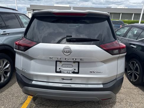 Used 2022 Nissan Rogue SV AWD/4WD image 9