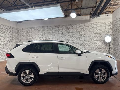 Used 2023 Toyota RAV4 XLE AWD/4WD image 8