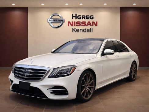 Used 2019 Mercedes-Benz S 560 4MATIC Sedan image 3