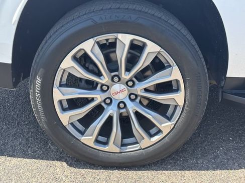 Used 2021 GMC Yukon XL Denali AWD/4WD image 9