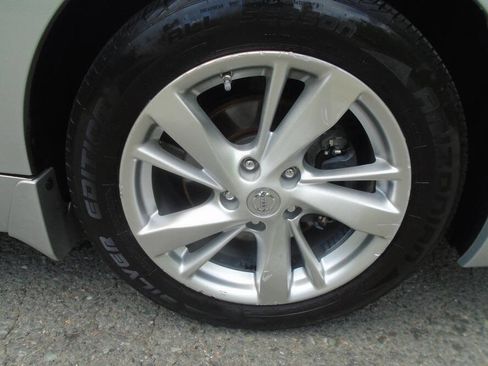 Used 2013 Nissan Altima 2.5 SL w/ Technology Pkg FWD image 32