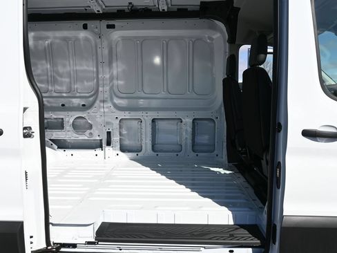 New 2026 Ford Transit 250 148 Medium Roof w/ Load Area Protection Package RWD image 15