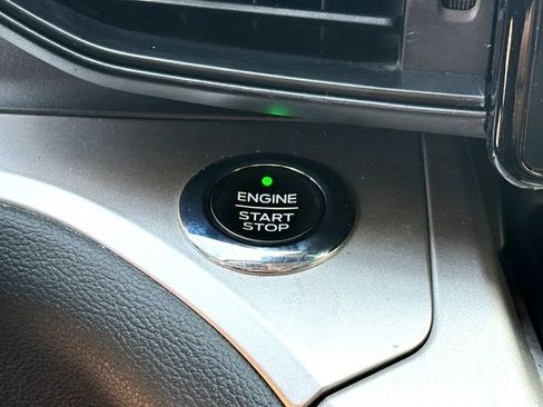 Certified 2021 Ford Explorer XLT image 17