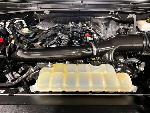 Used 2022 Ford Expedition XLT RWD image 41