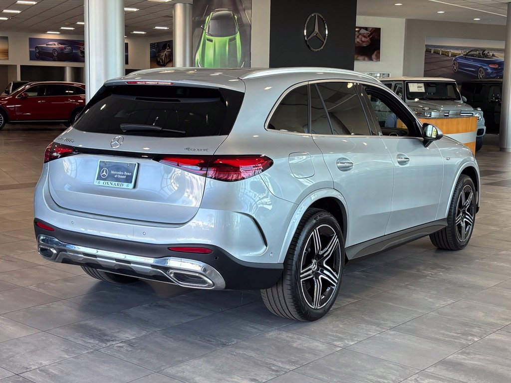 Used 2025 Mercedes-Benz GLC 350e 4MATIC image 4
