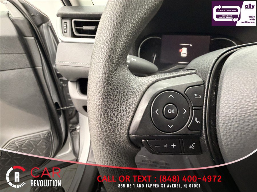 Used 2025 Toyota RAV4 LE AWD/4WD image 22