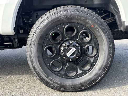 New 2025 Ford F250 Lariat w/ Lariat Ultimate Package image 9