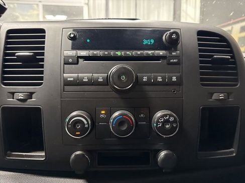 Used 2008 Chevrolet Silverado 1500 LT w/ Power Pack Plus image 8