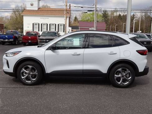 New 2026 Ford Escape ST-Line w/ Cold Weather Package AWD/4WD image 16