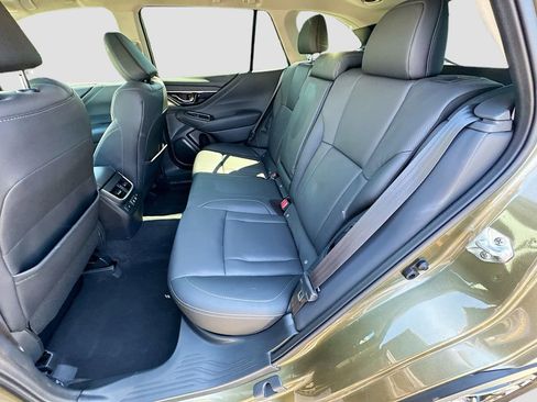 Used 2022 Subaru Outback Limited AWD/4WD image 31