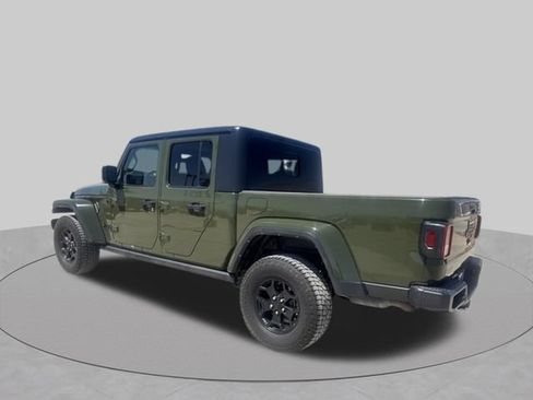 Certified 2021 Jeep Gladiator Sport AWD/4WD image 3