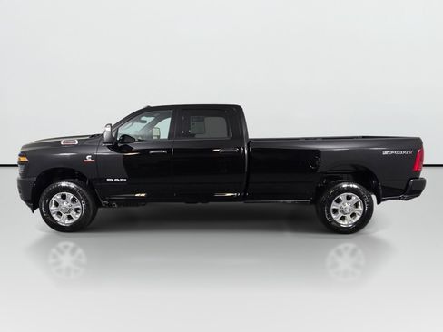 New 2026 RAM 3500 Big Horn AWD/4WD image 7