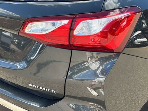 Used 2020 Chevrolet Equinox Premier image 27