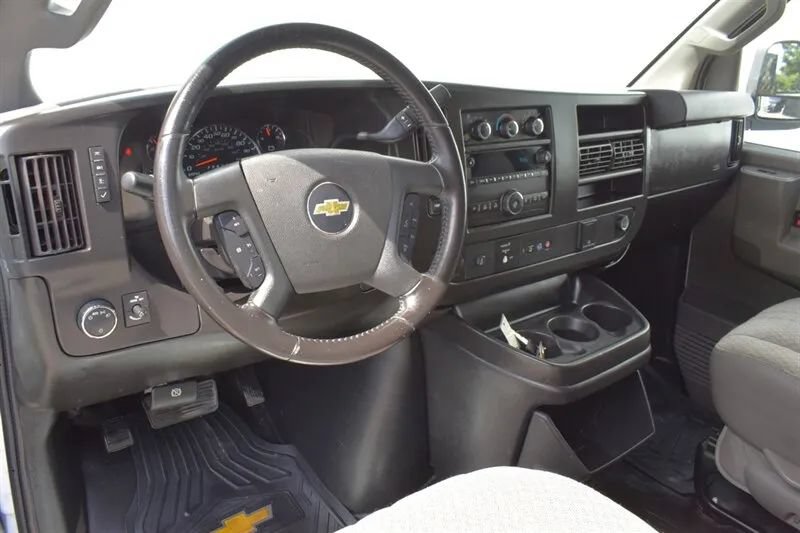 Used 2021 Chevrolet Express 2500 Extended w/ Driver Convenience Package RWD image 3