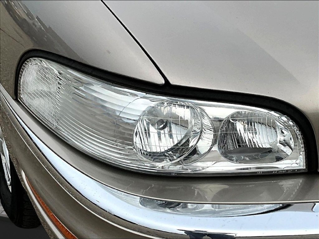Used 2003 Buick Park Avenue FWD image 32